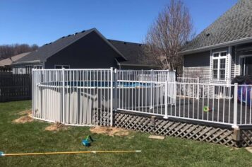 Install a Fence in West Bend, professionally Install a Fence in West Bend, how to Install a Fence in West Bend