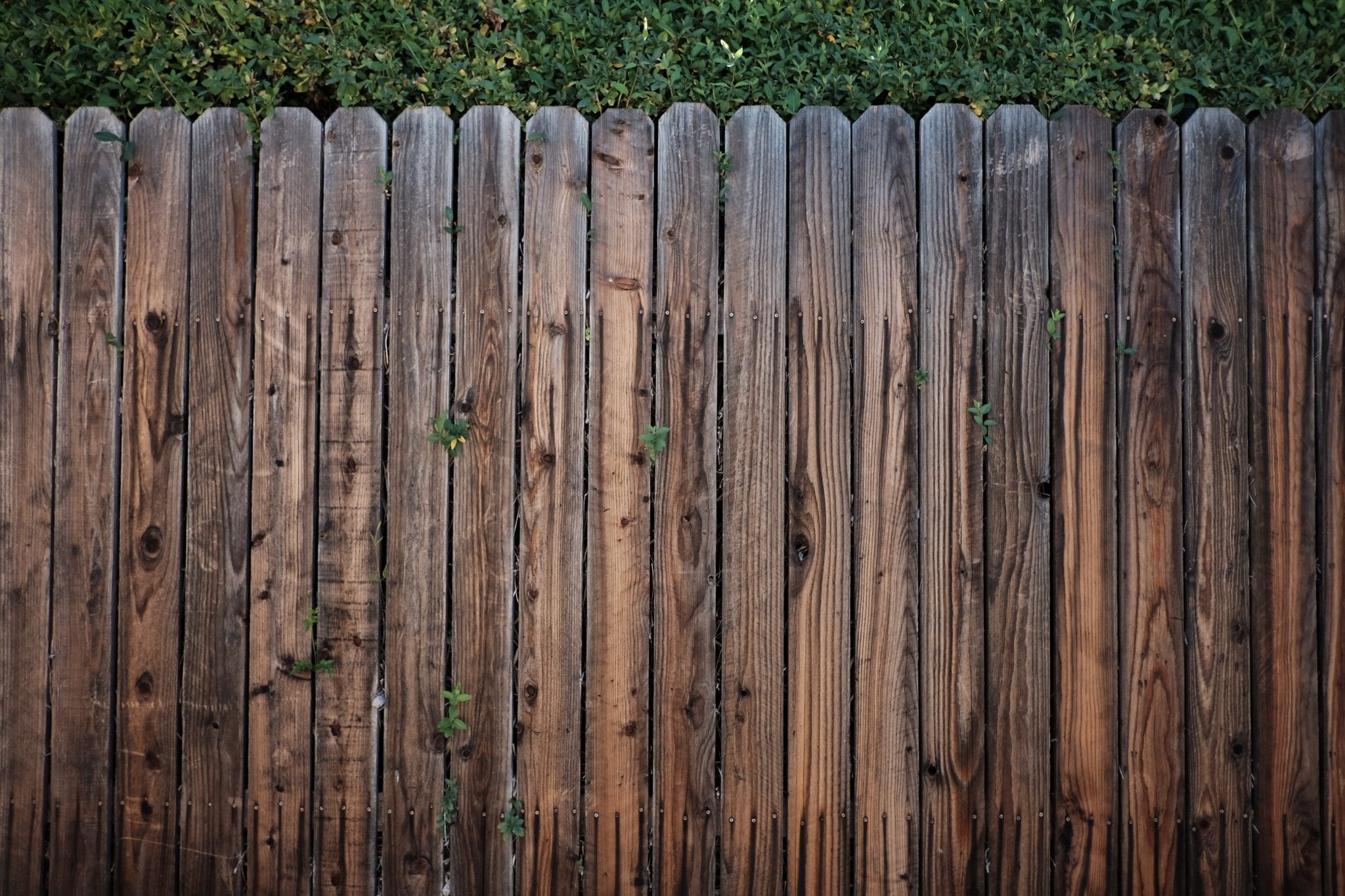 wood fence removal in west bend, wood fence repair and removal, residential and commercial fence removal