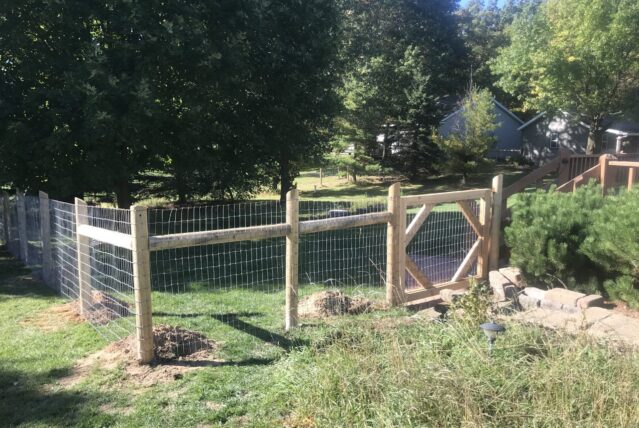 fence repair help, wood fence repairs, repairing fences in saukville