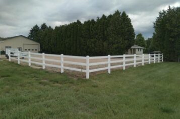 fence company near me, fence company in west bend, west bend fence company, professional fence installation near me